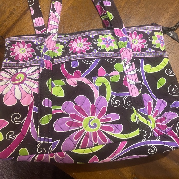 Vera Bradley - Picture 2 of 3